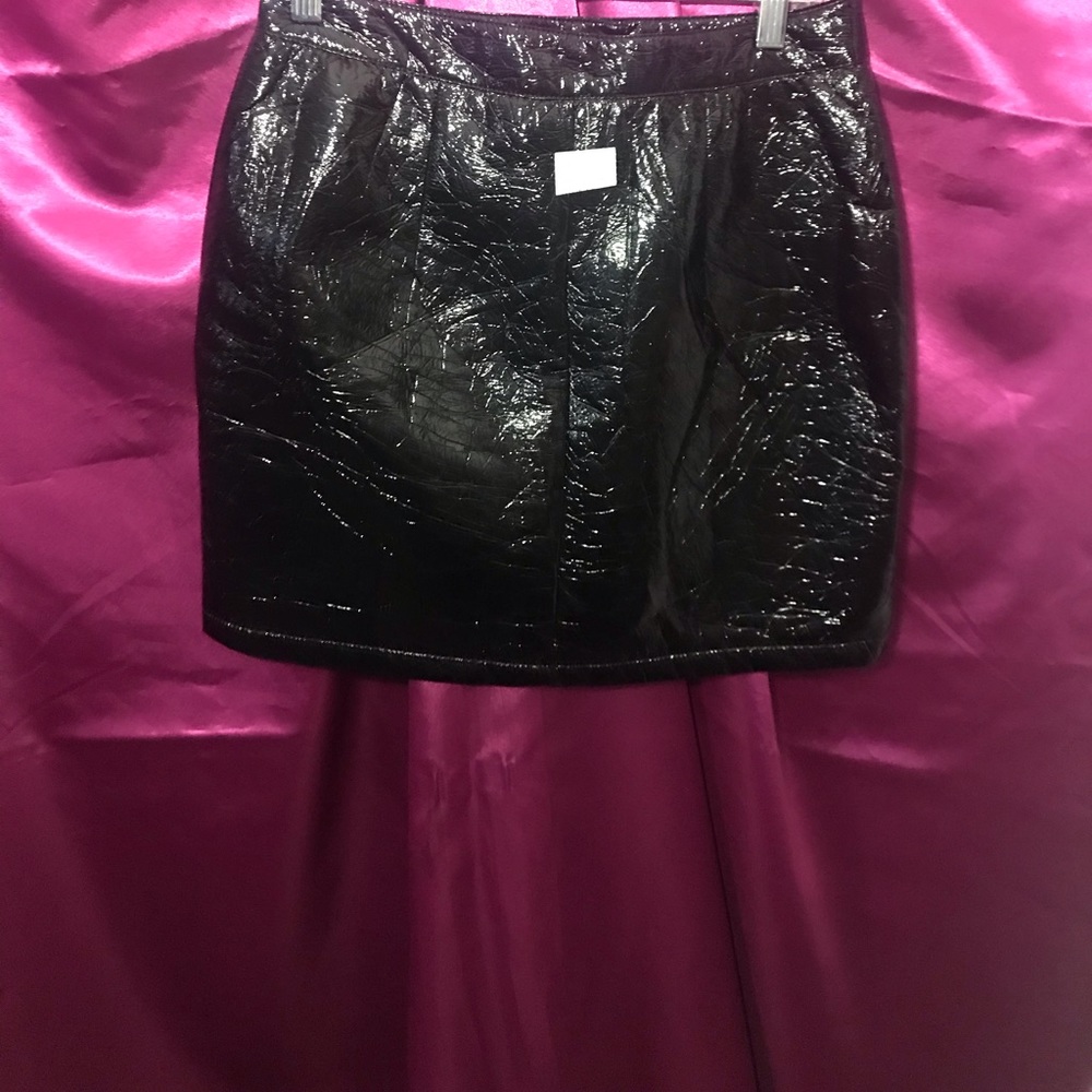 Black haute monde skirt